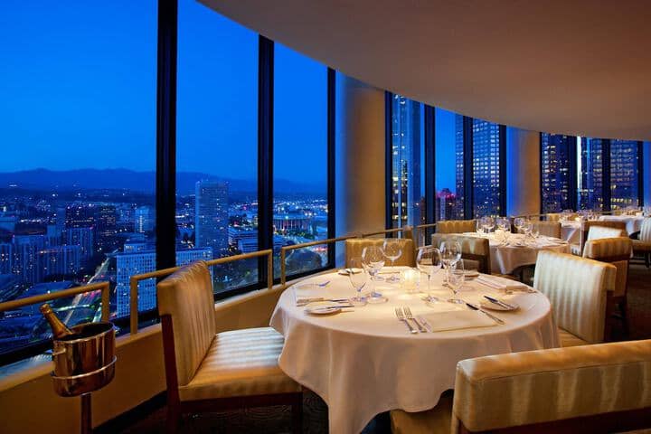 Dining 45 of 90